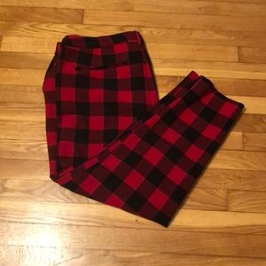 Old navy buffalo plaid Harper crop pants